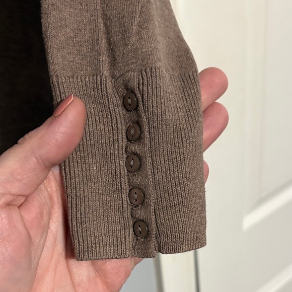 H&M Taupe V-Neck Sweater - Picture 6 of 8